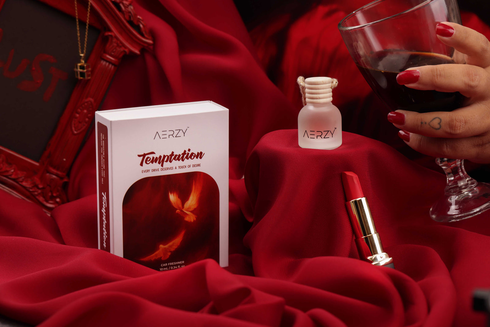 TEMPTATION extra image right